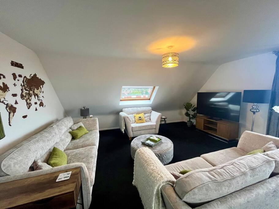 Bs - Luxury Top Floor 4 Bed Apartment With Garage In Town Centre - No Lift Stratford-upon-Avon Ngoại thất bức ảnh