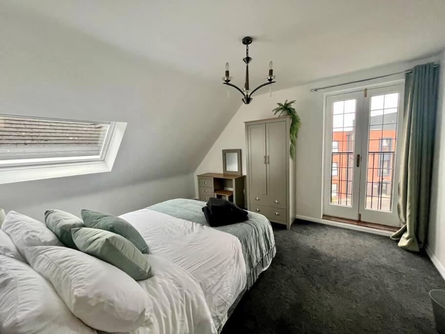 Bs - Luxury Top Floor 4 Bed Apartment With Garage In Town Centre - No Lift Stratford-upon-Avon Ngoại thất bức ảnh